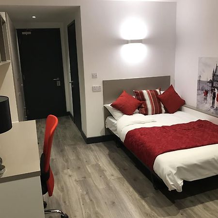 Citi Residences Serviced Rooms/ Apartments Luton  Exterior photo